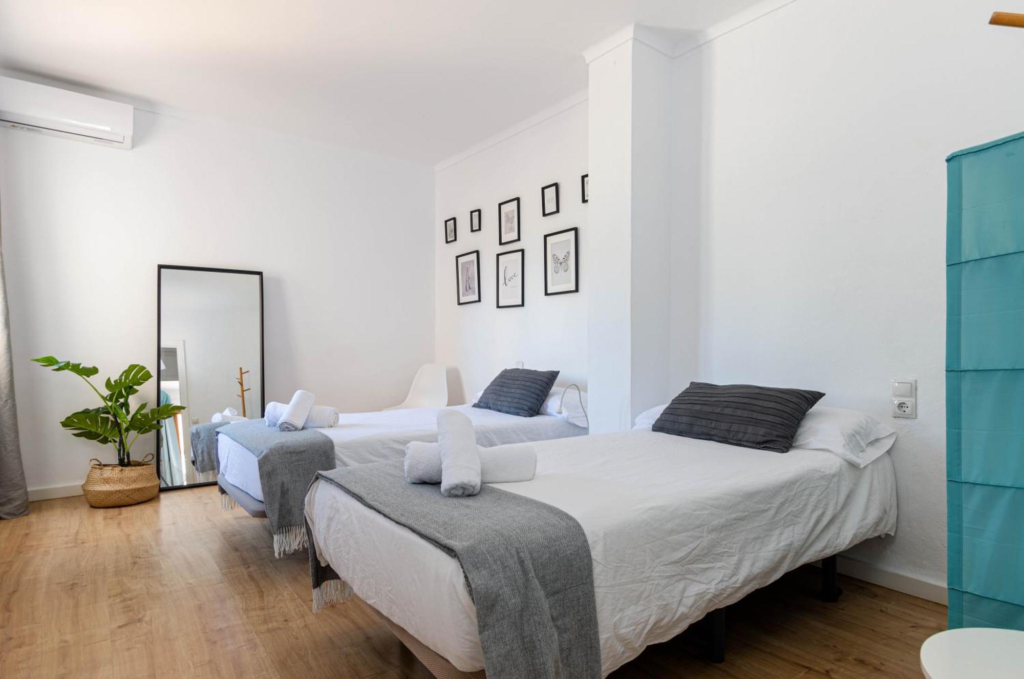 Port Apartments Пуерто де ла Аркудия Екстериор снимка